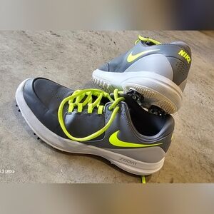 New Nike Air Zoom Accurate Golf Shoes 909723-001 Dark Grey Volt Mens Sz 7
